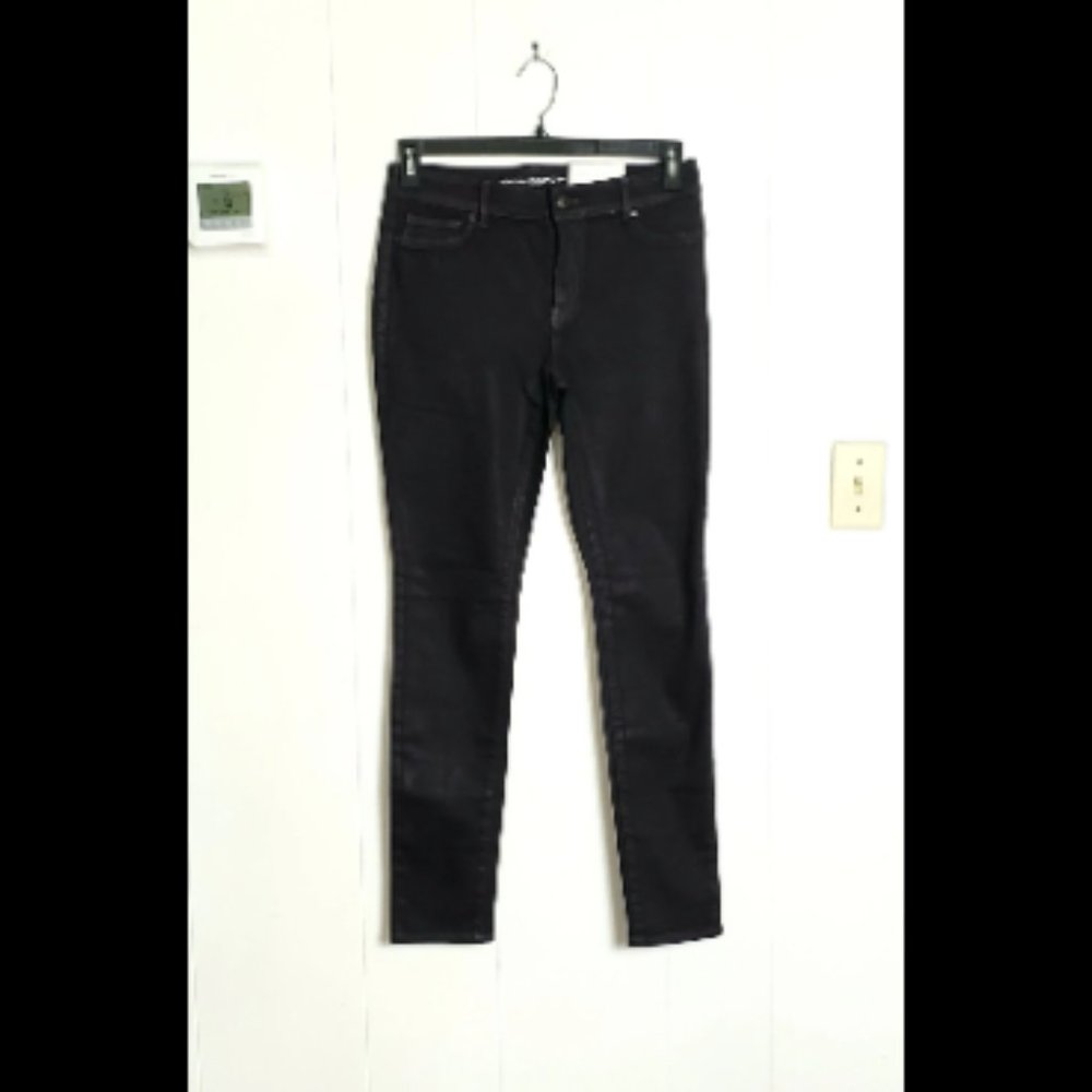 CHICO'S THE PLATINUM JEGGINGS